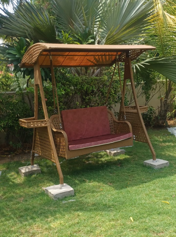 DENVO -WICKER SWING